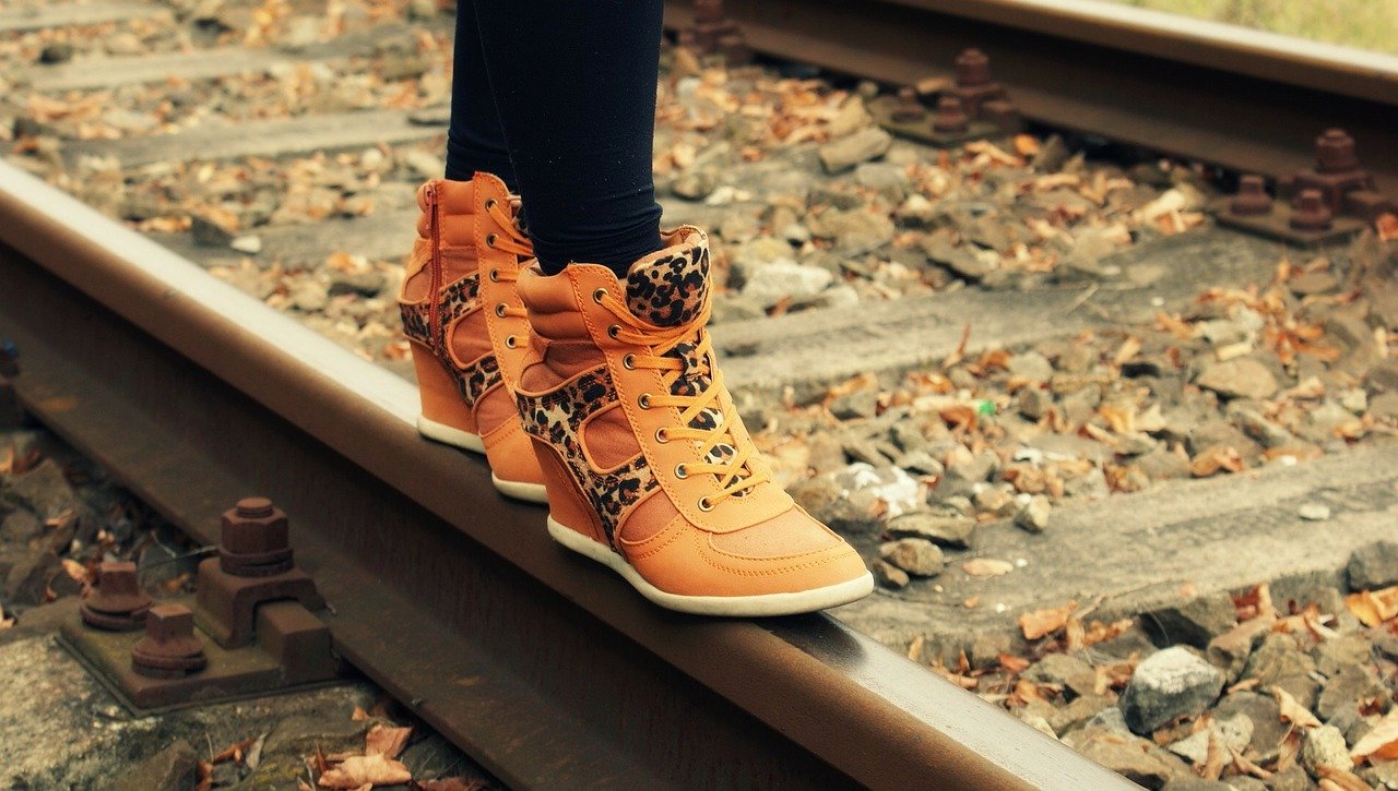Feeling Lost? Here Are 3 Proven Techniques How To Get Back On Track | Silvie Francisci